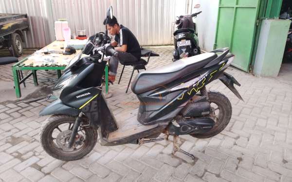 HONDA  BEAT STREET