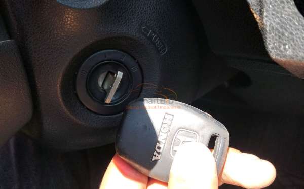 HONDA JAZZ GE8 1.5 E