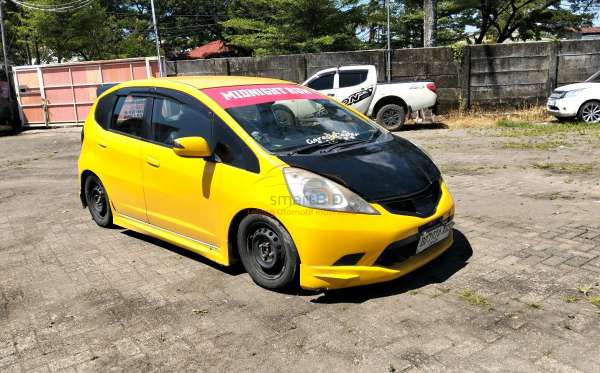 HONDA JAZZ GE8 1.5 E