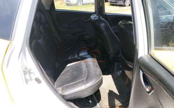 HONDA JAZZ GE8 1.5 E