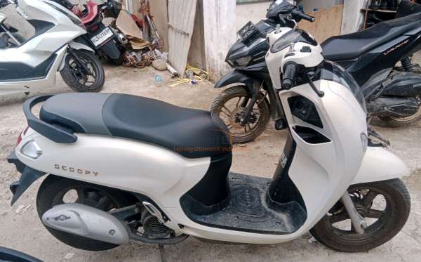 HONDA SCOOPY PRESTIGE