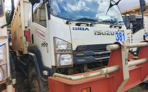 ISUZU GIGA FVZ 34NHP + DUMP