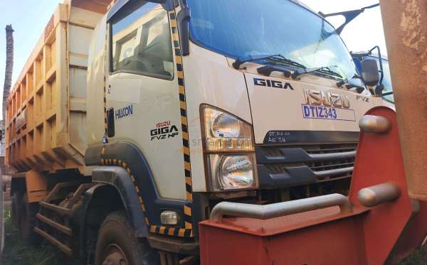ISUZU  FVZ34 U