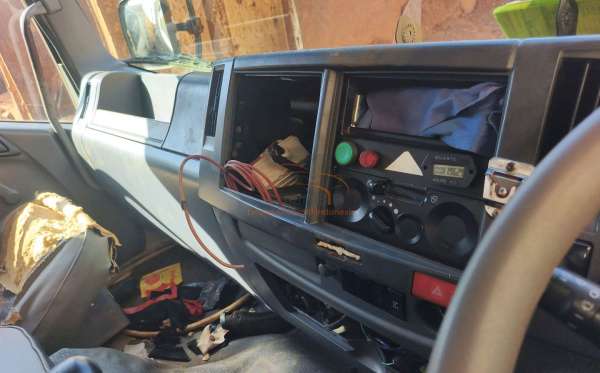 ISUZU  FVZ34 U
