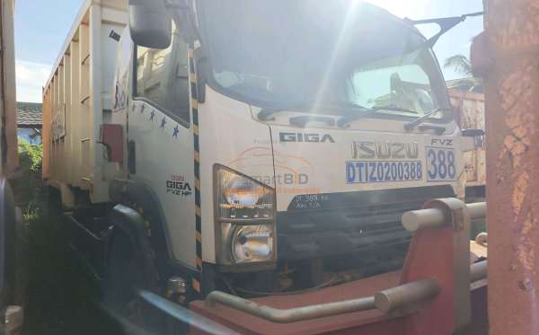 ISUZU  FVZ34 U