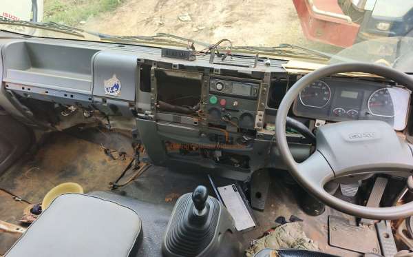 ISUZU  FVZ34 U