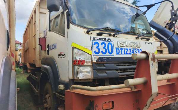 ISUZU  FVZ34 U