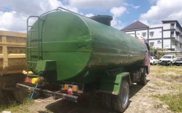 ISUZU  NKR  71 HD E2-2