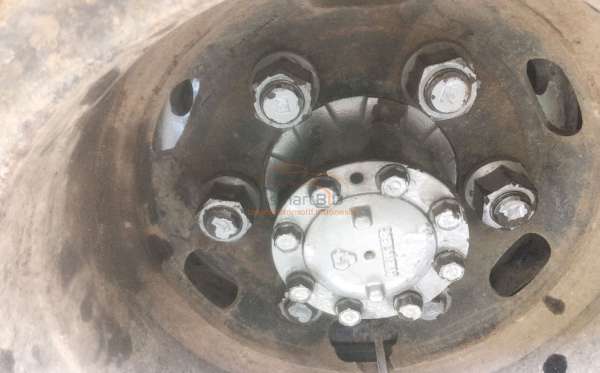 ISUZU  NKR  71 HD E2-2