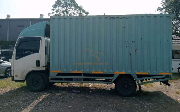 ISUZU NLR 85U