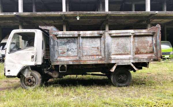 ISUZU NMR 71T HD 6.1