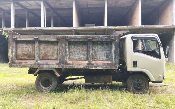 ISUZU NMR 71T HD 6.1