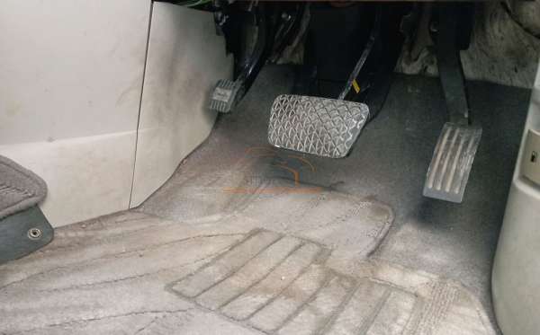 MAZDA BIANTE 2.0L 5 A/T