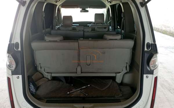 MAZDA BIANTE 2.0L 5 A/T