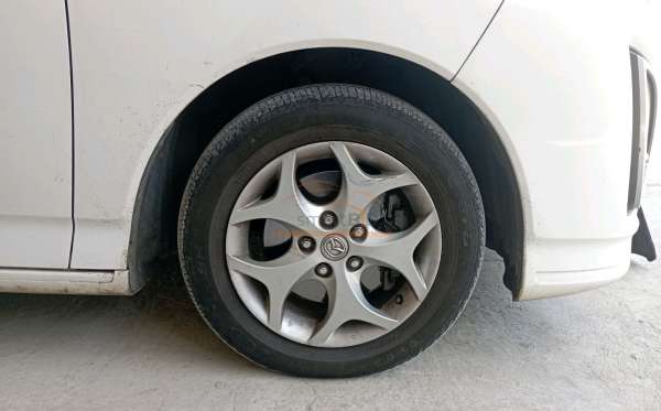 MAZDA BIANTE 2.0L 5 A/T