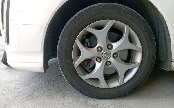 MAZDA BIANTE 2.0L 5 A/T