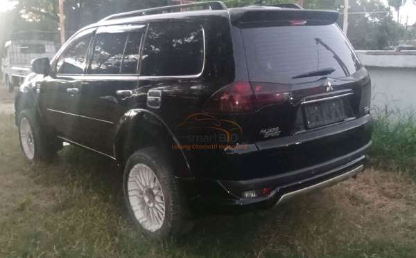 MITSUBISHI PAJERO SPORT 2.5 D EXCEED (4X2)