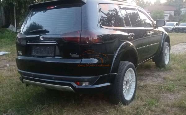 MITSUBISHI PAJERO SPORT 2.5 D EXCEED (4X2)