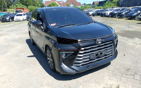TOYOTA  AVANZA  G
