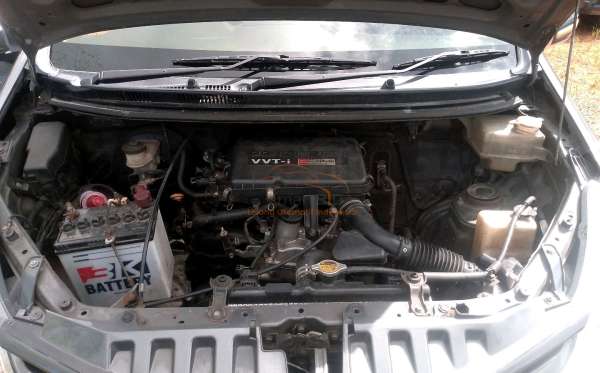 TOYOTA AVANZA