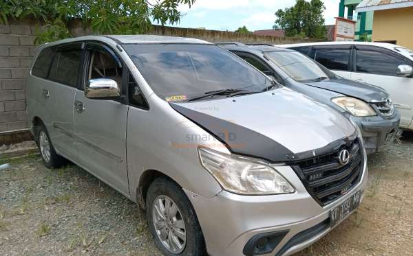 TOYOTA INNOVA G