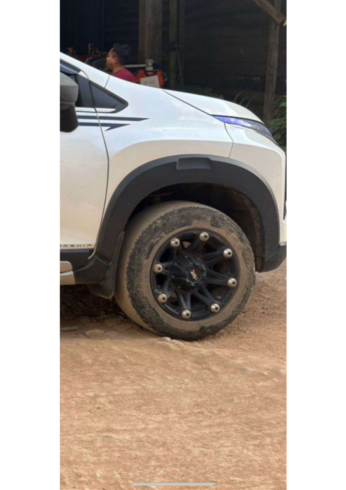 MITSUBISHI  XPANDER  CROSS 1.5 L