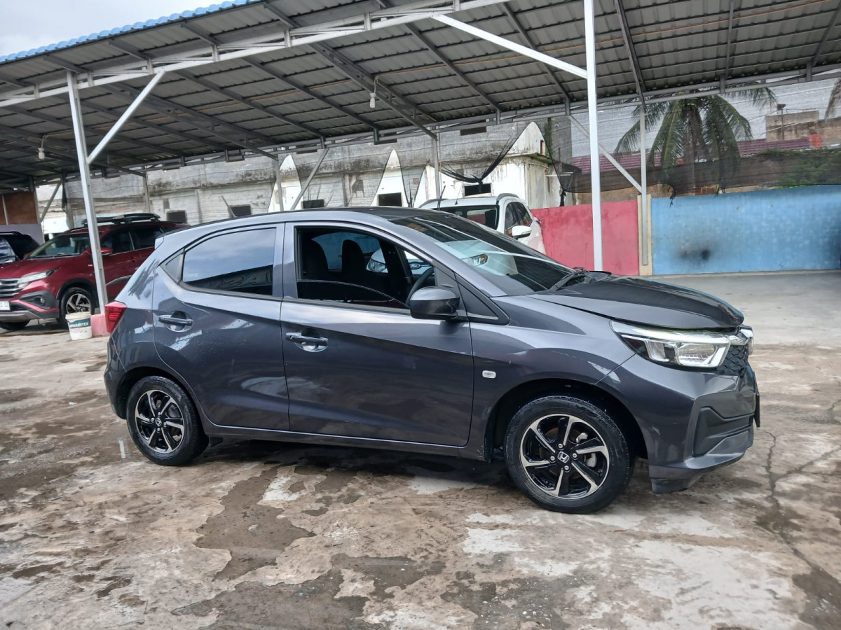 HONDA  BRIO  SATYA 1.2 E