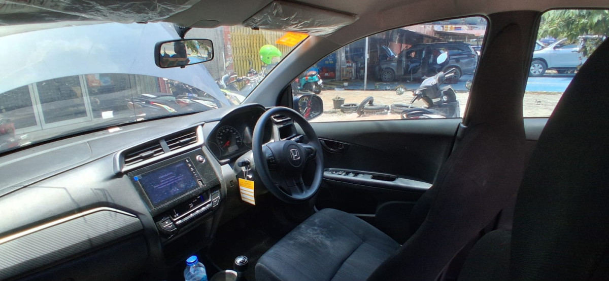 HONDA  BRIO  SATYA 1.2 E