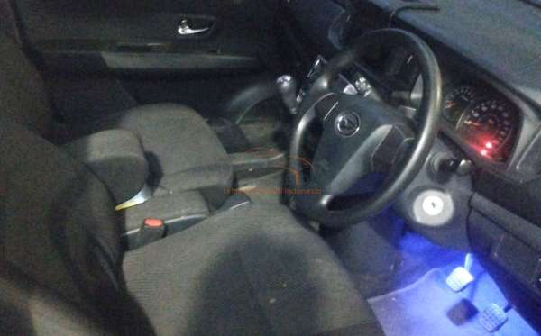DAIHATSU SIGRA R