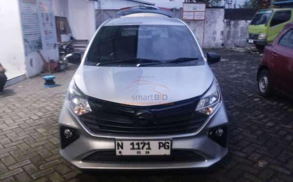 DAIHATSU SIGRA R