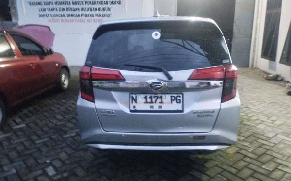 DAIHATSU SIGRA R