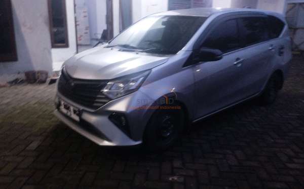 DAIHATSU SIGRA R