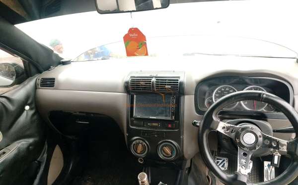 DAIHATSU XENIA