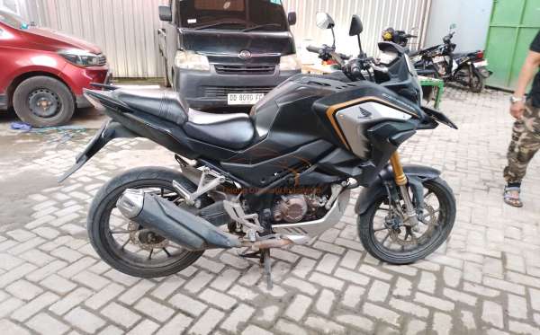HONDA CB 150 X