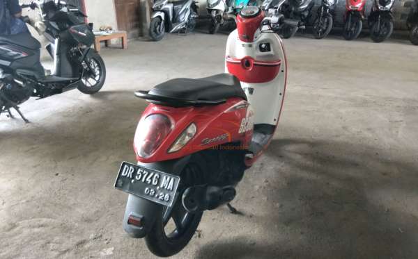 HONDA  SCOOPY