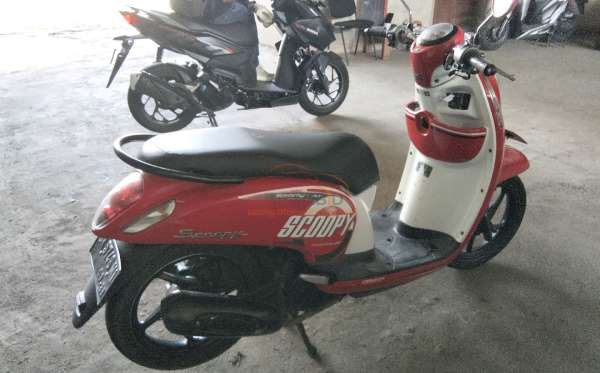 HONDA  SCOOPY