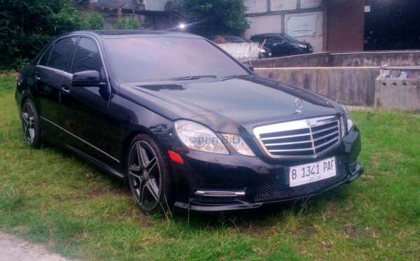 MERCEDES BENZ E 250 CGI