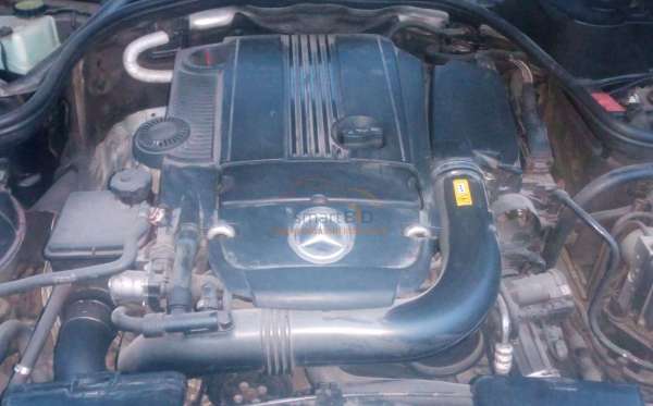 MERCEDES BENZ E 250 CGI