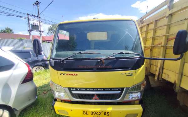 MITSUBISHI CANTER