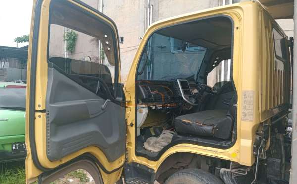 MITSUBISHI COLT DIESEL FE SHD-X K HI GEAR(4x2)