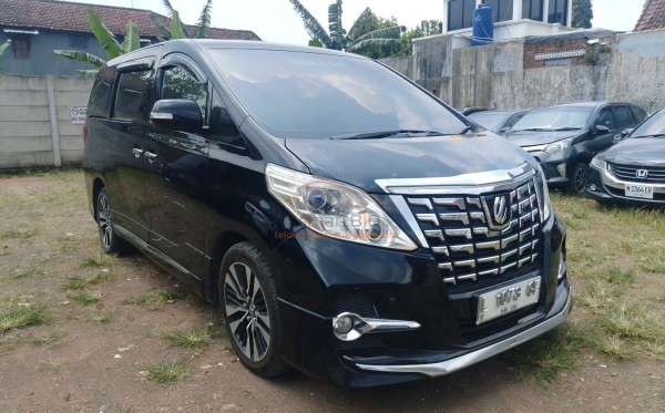 TOYOTA  ALPHARD  2.4