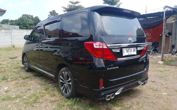 TOYOTA  ALPHARD  2.4