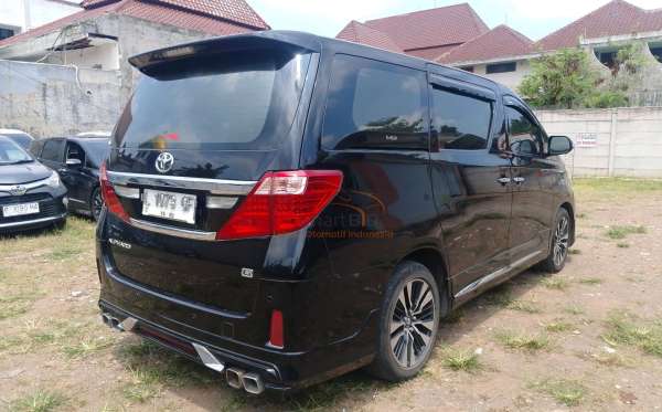 TOYOTA  ALPHARD  2.4