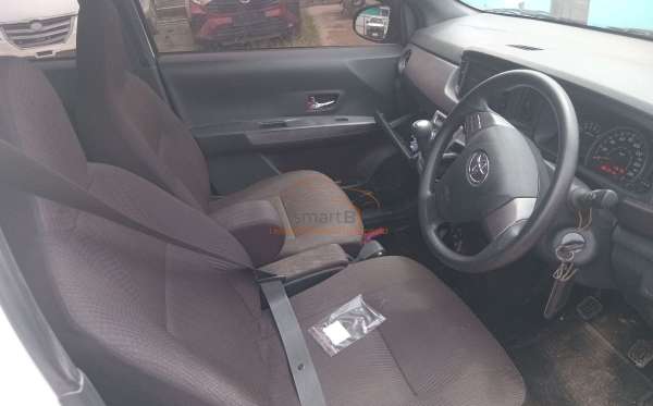 TOYOTA CALYA 1.2 G M/T