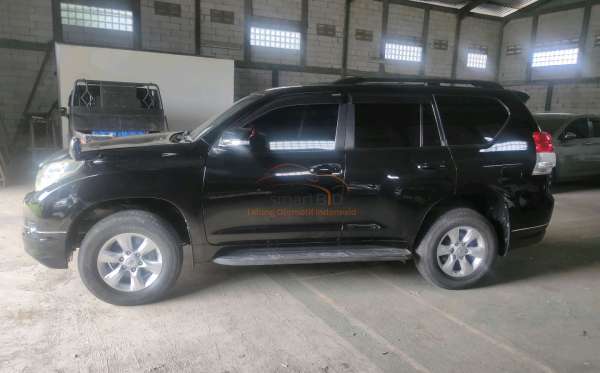 TOYOTA PRADO 2.7 AT