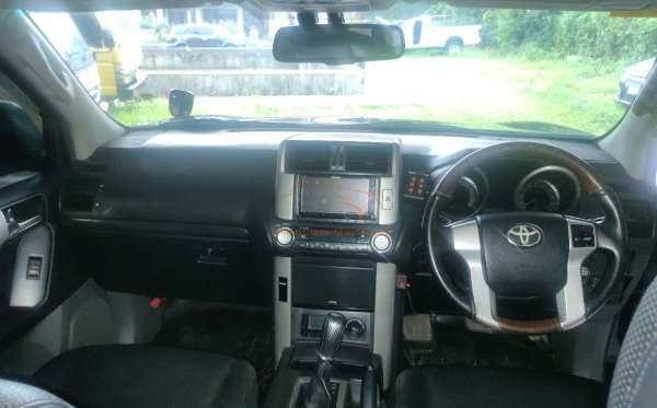 TOYOTA PRADO 2.7 AT