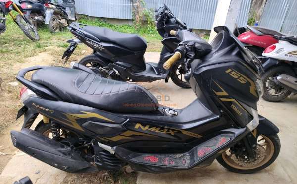 YAMAHA NMAX