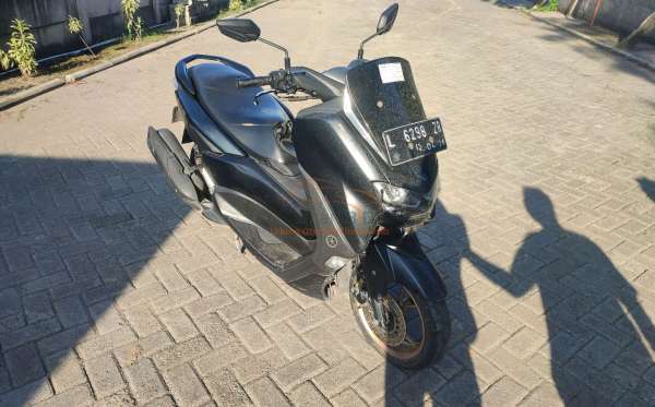 YAMAHA NMAX