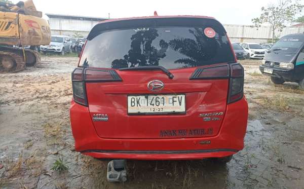 DAIHATSU SIGRA