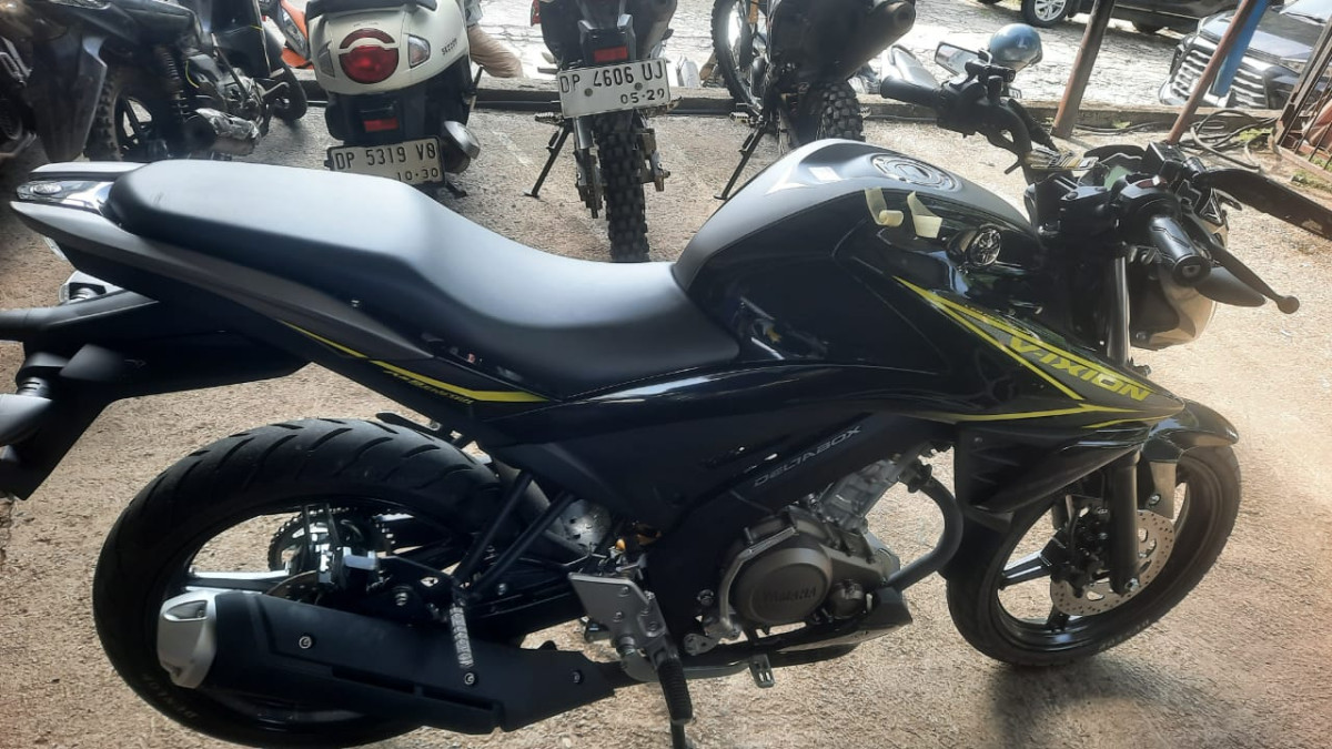 YAMAHA VIXION